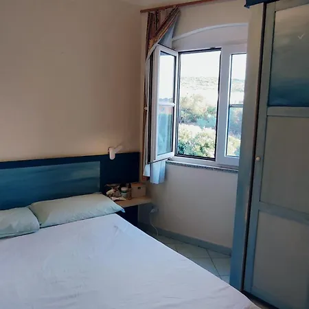 2-room With Terrace, 400 M From The Sea * Isola Rossa (Sassari)